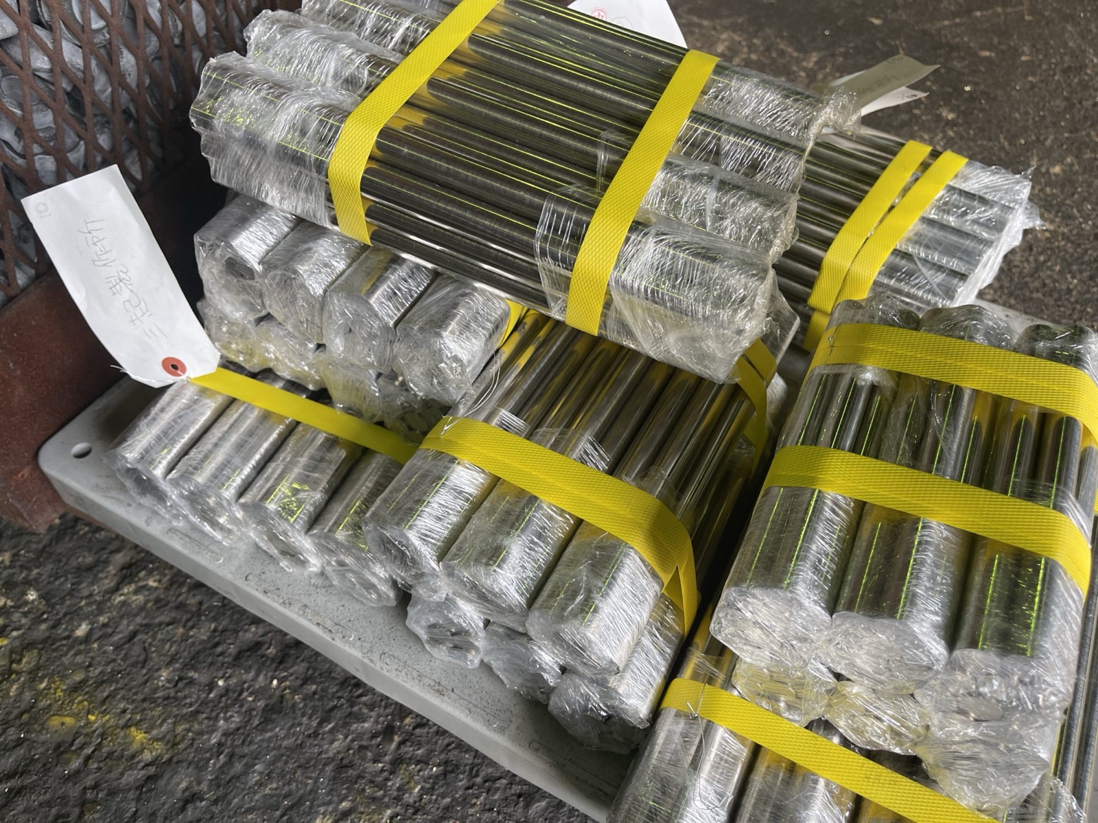 The solid stainless steel bar stock that the ISAJIG is made from