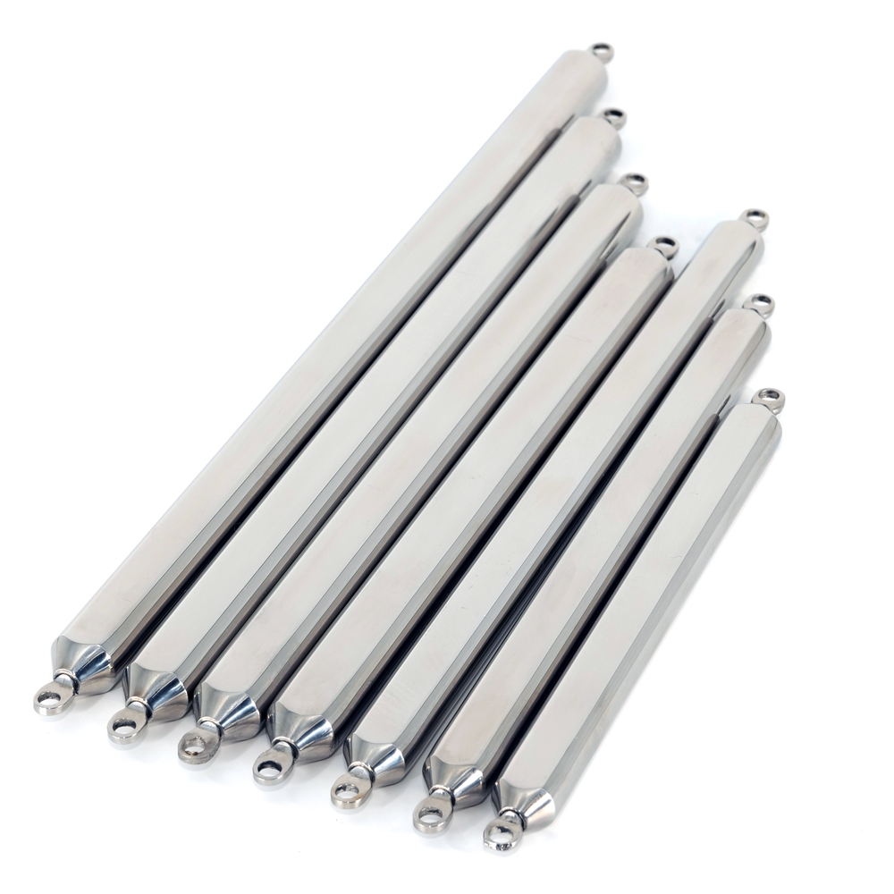 A studio shot of all seven ISAJIG sizes fanned out — the mirror finish of solid stainless steel
